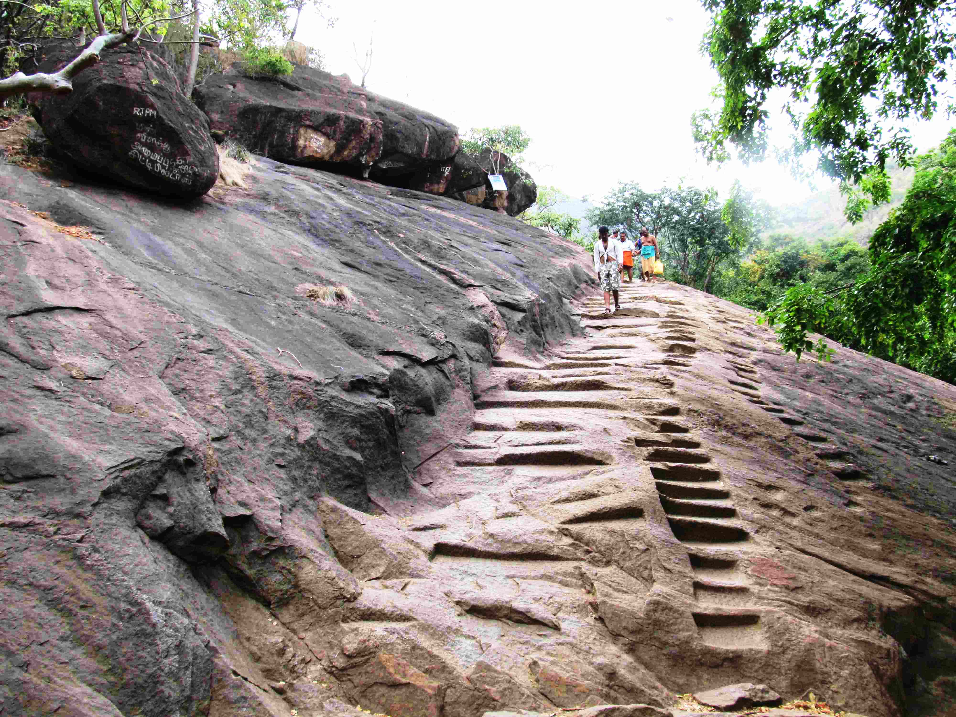 Chathuragiri Sundaramakalingam Temple – Onezeros.in